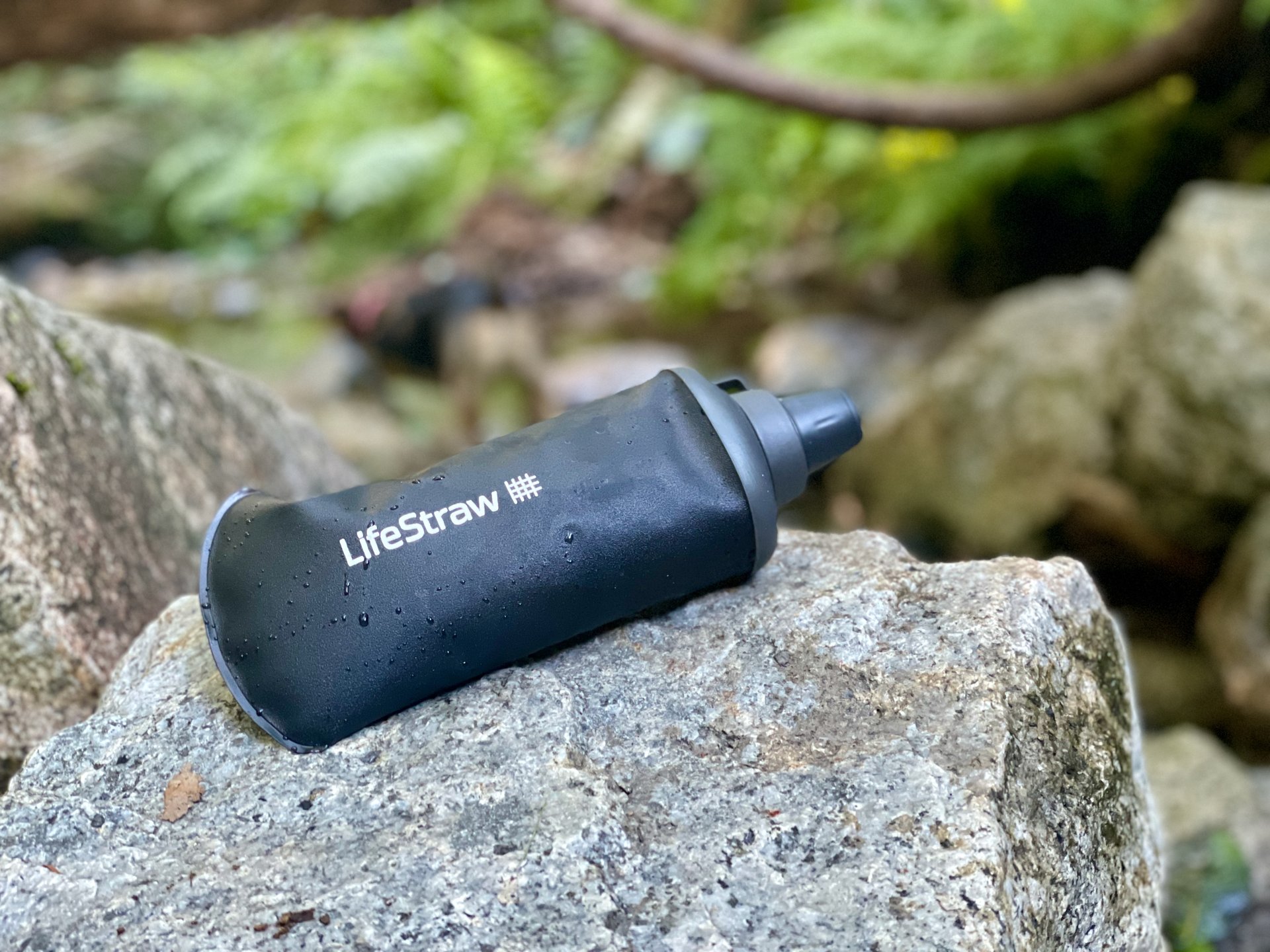 Lifestraw Peak Series Collapsible Squeeze 650 ml Bottle w/ Filter 1
