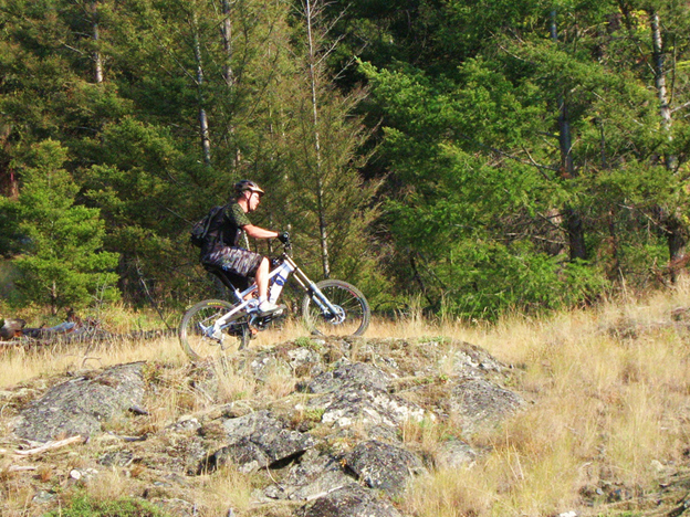 intense 6.6 morewood izimu readers' rides nsmb mountain biking extreme