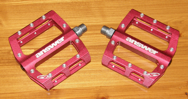 answer products,  stems, bars, grips,    lock on, manitou